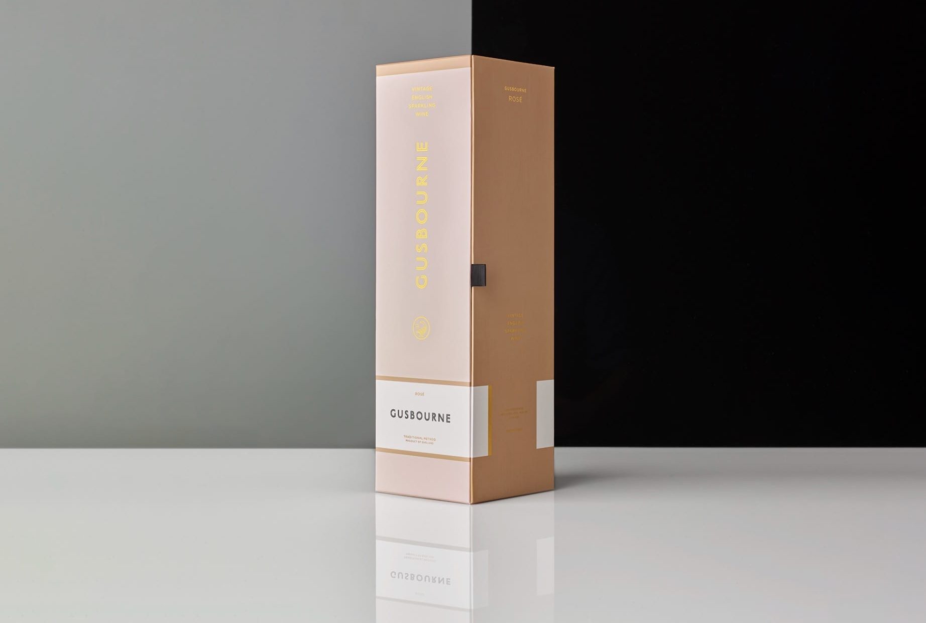 Gusbourne-Rose-Box-Closed@2x-1-e1625153482506